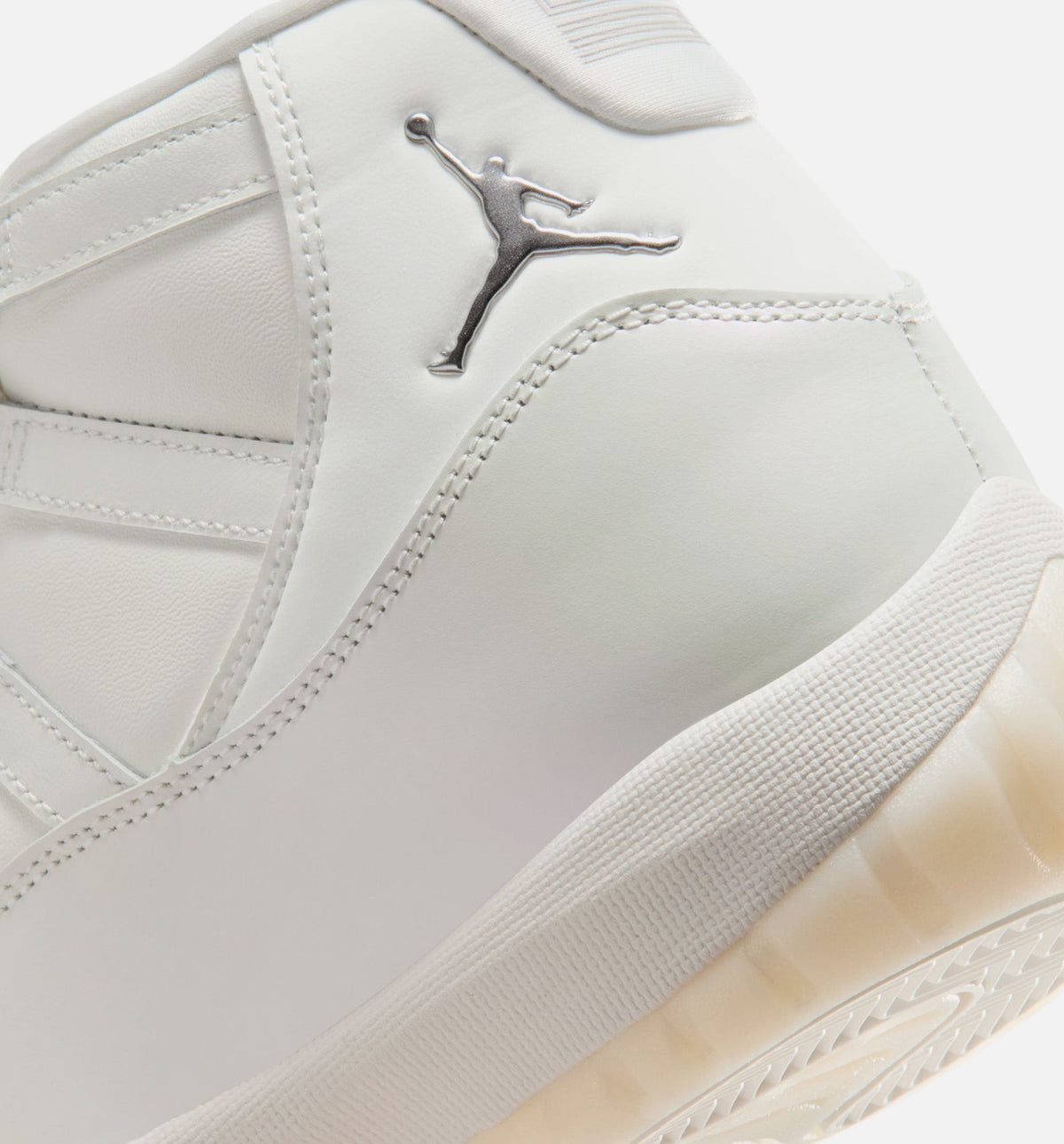 Air Jordan 11 Retro Pearl Women's Shoes