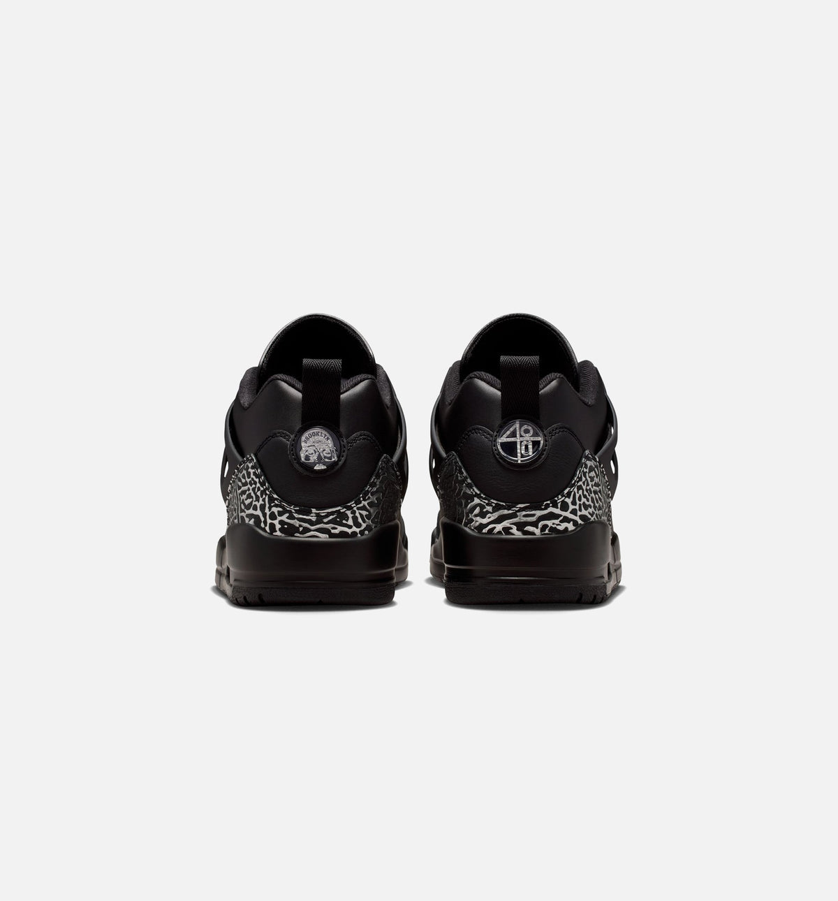 Spizike Low Mens Basketball Shoe - BlackBlackMetallic Silver