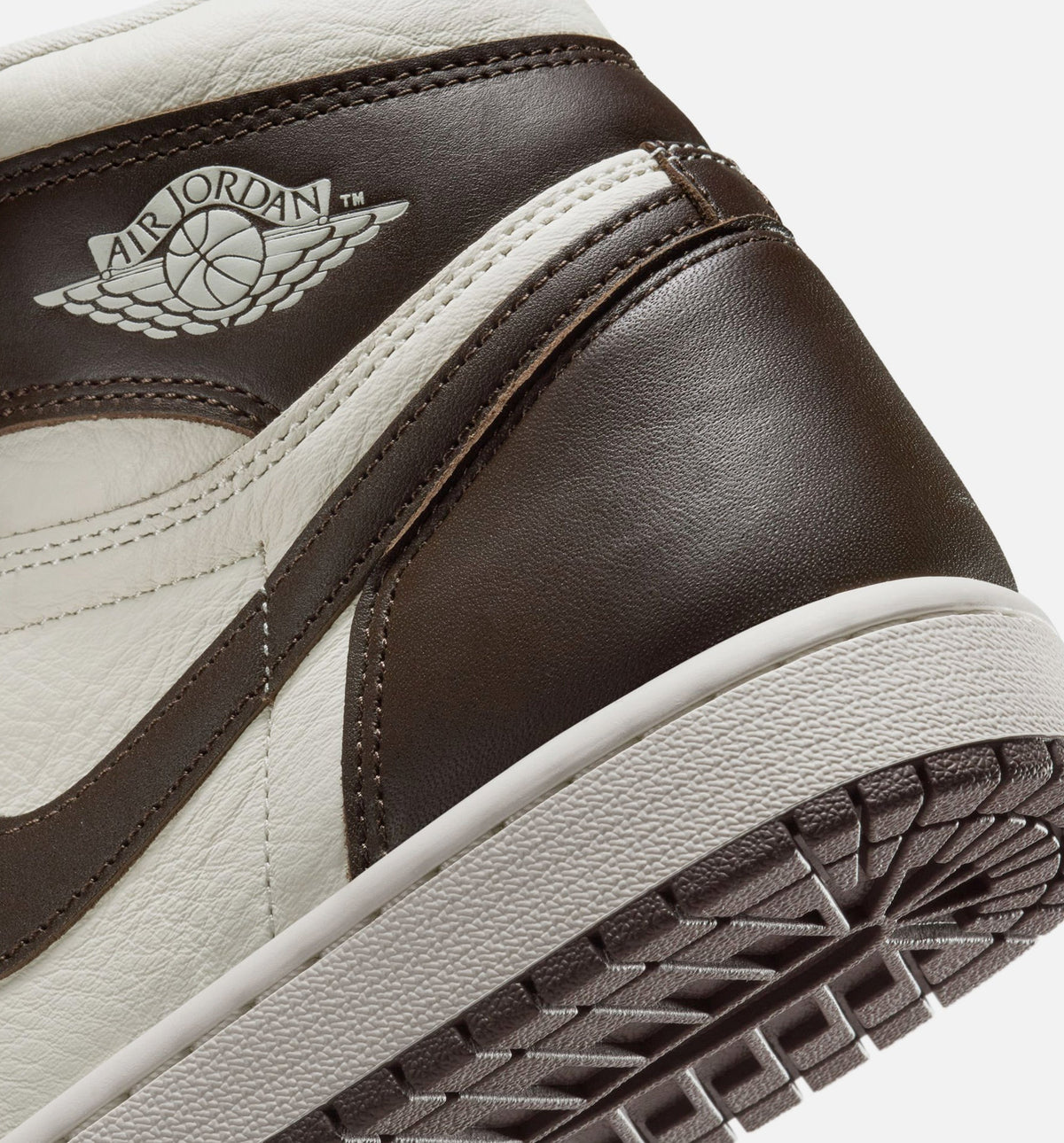 Air Jordan 1 Retro High OG Women's Shoes - Baroque Brown/Light Madder Root